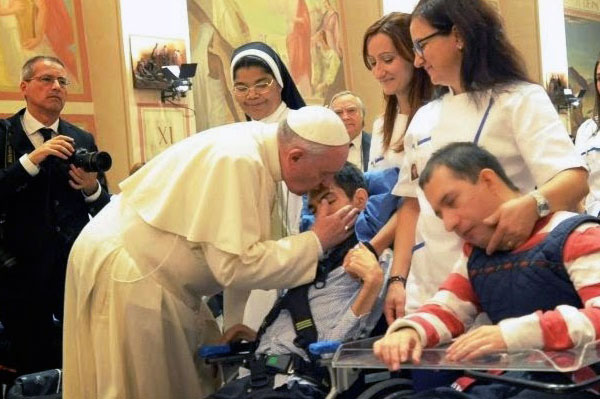 Papa Francisco envia mensagem por ocasisão do Dia Mundial do Doente